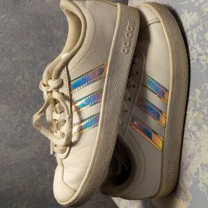 Adidas kids superstar iridescent size 13k